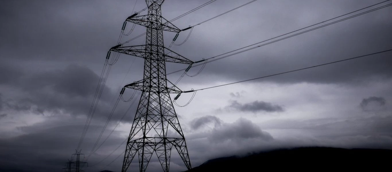 Καταρρέει η τιμή της μεγαβατώρας - Ποιο το αντίκτυπο στην τσέπη μας